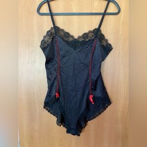 Elegant Black and Red Lace Chemise